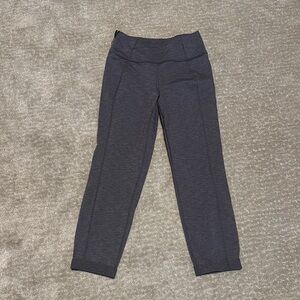 Lucy Gray Leggings with Elastic Waistband
